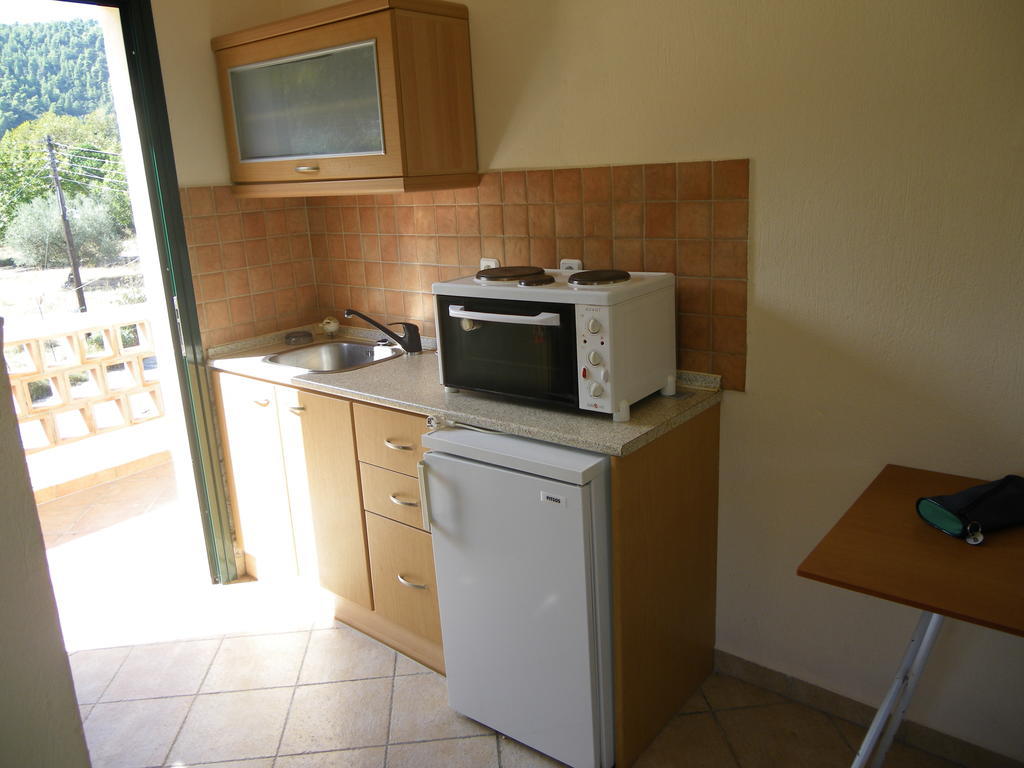 Elena Apartments Никити Экстерьер фото