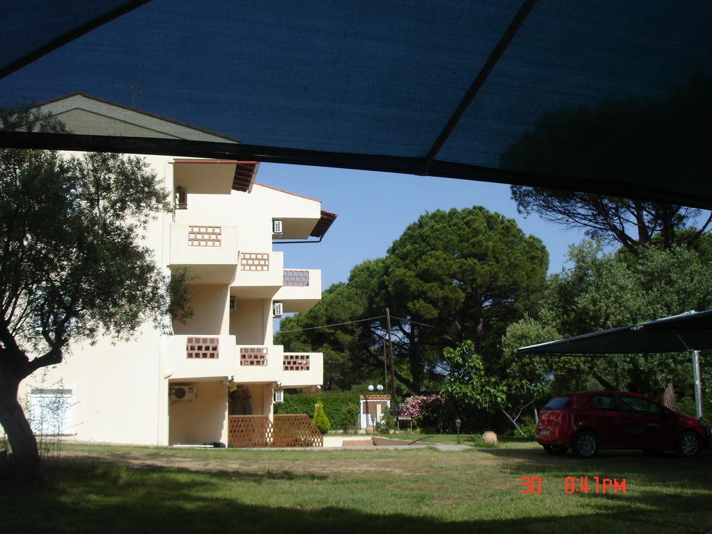 Elena Apartments Никити Экстерьер фото